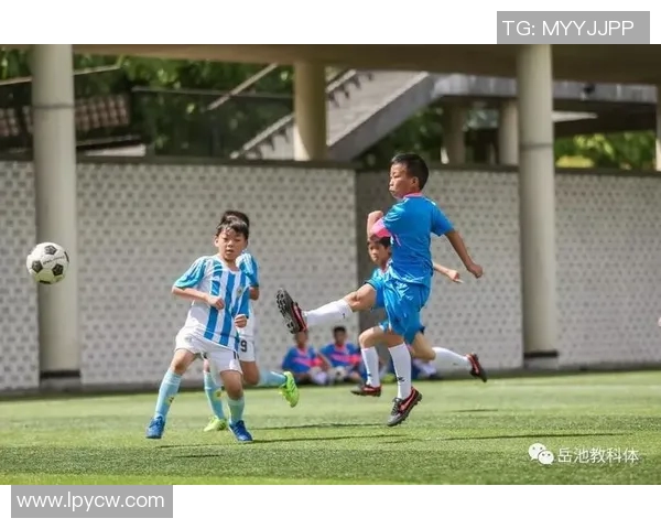 足球明星填色画乐趣无限让你在色彩中体验足球的激情与魅力